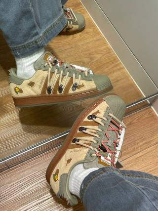 Adidas Superstar view 5
