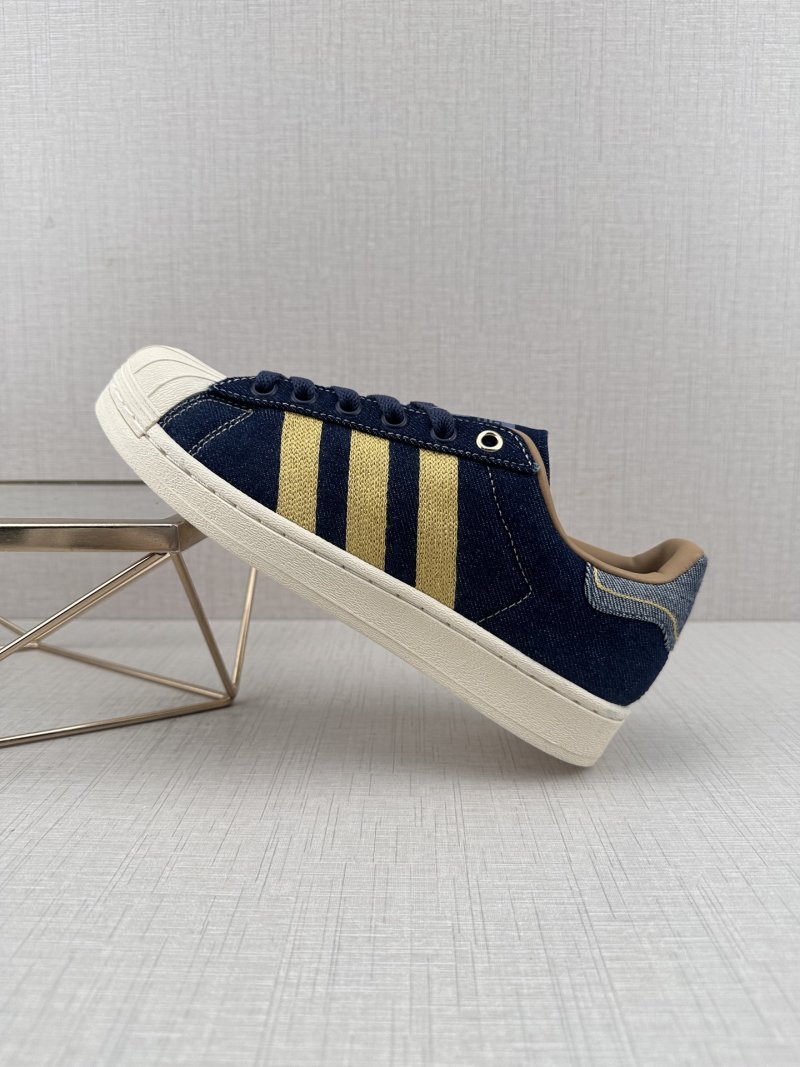 Adidas Superstar 82