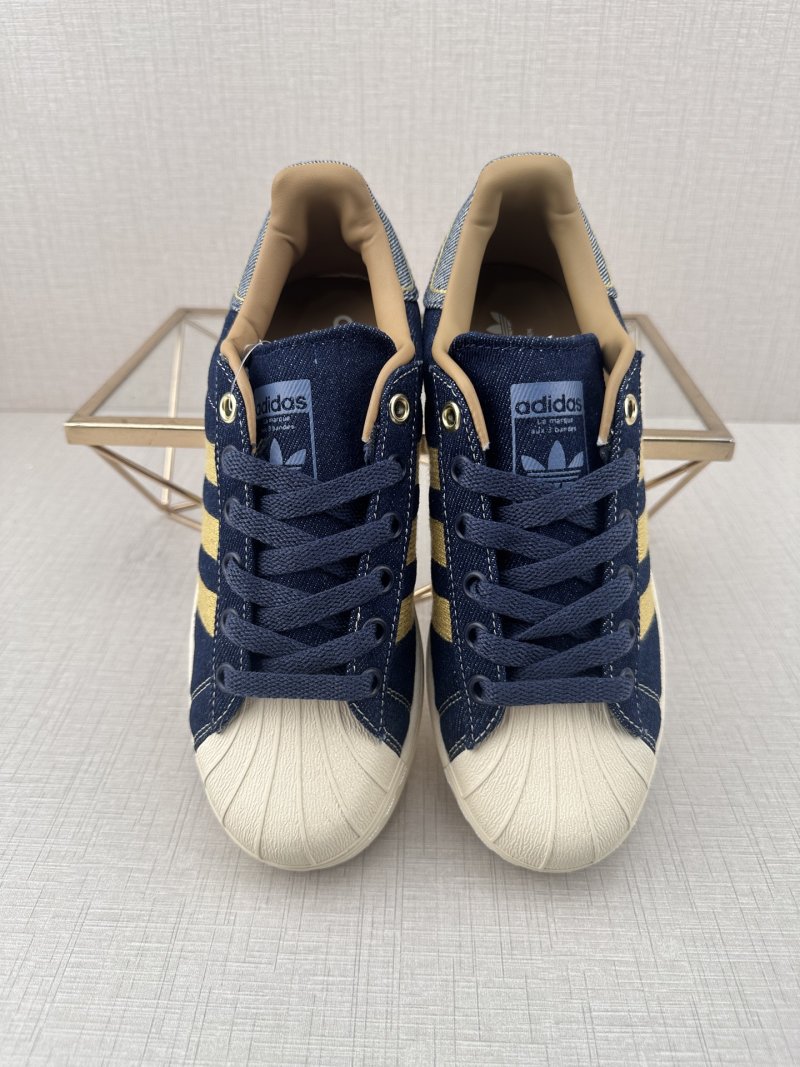 Adidas Superstar 82 view