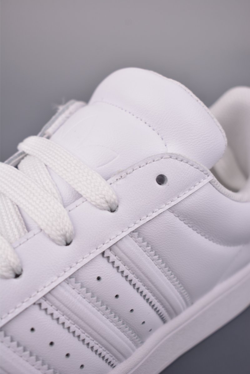 Adidas Superstar 2 ST view