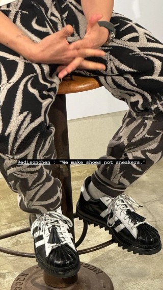 Adidas Superstar x CLOT view 2