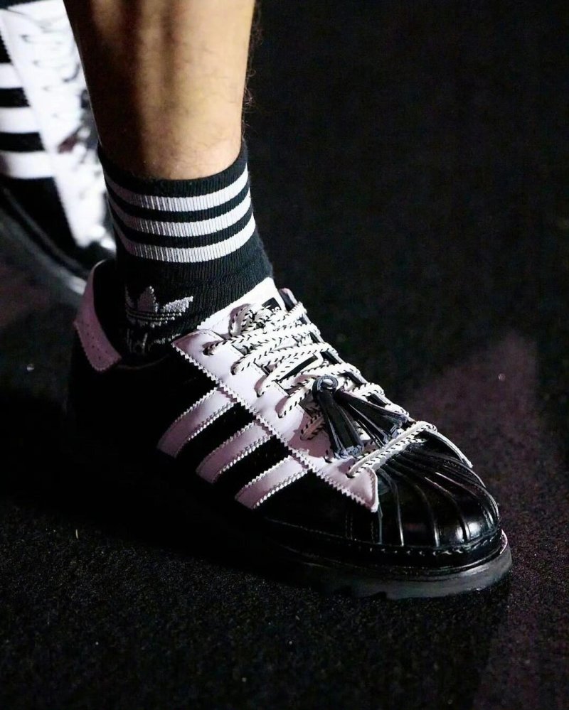 Adidas Superstar x CLOT view