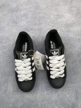 Adidas Originals Superstar view 2