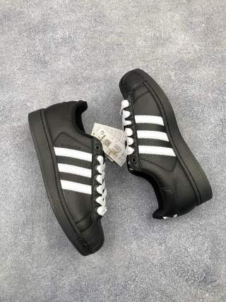 Adidas Originals Superstar view 3