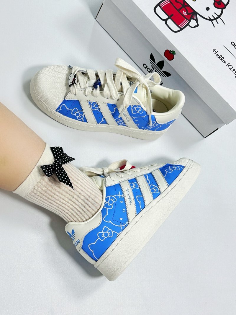 Hello Kitty x Adidas Originals Superstar XLG
