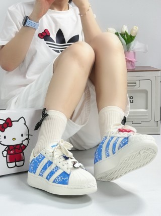 Hello Kitty x Adidas Originals Superstar XLG view 2