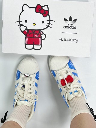 Hello Kitty x Adidas Originals Superstar XLG view 4
