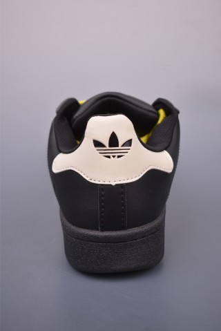 Pharrell x Adidas Superstar 92 view 4