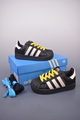 Pharrell x Adidas Superstar 92 view 5