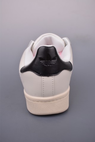 Pharrell x Adidas Superstar 92 view 4