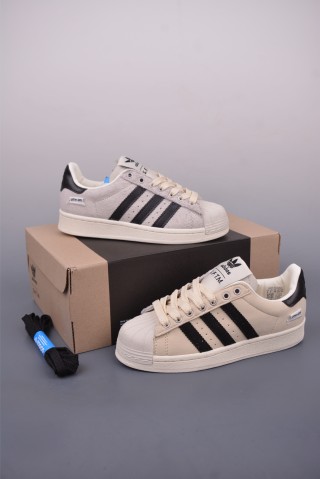 Song For The Mute x Adidas Originals Superstar 82 view 14