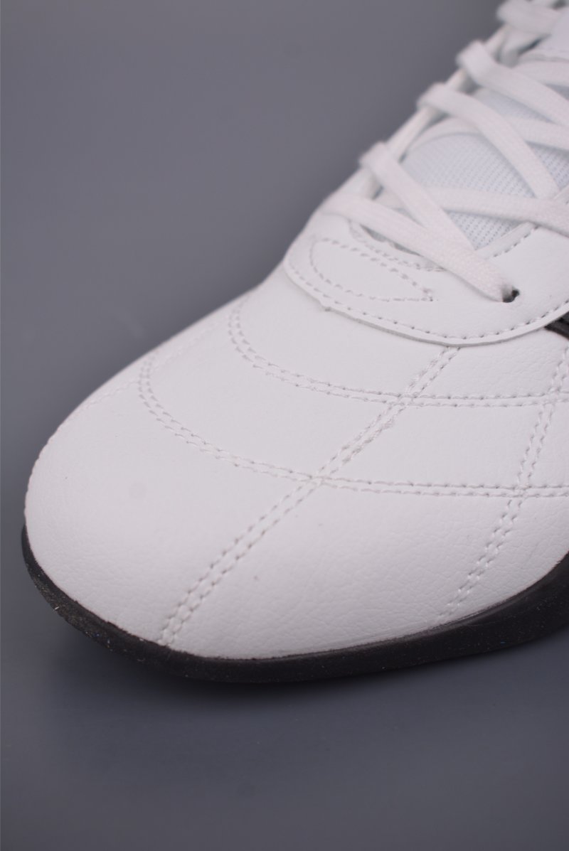 Adidas Adiracer 2026 view
