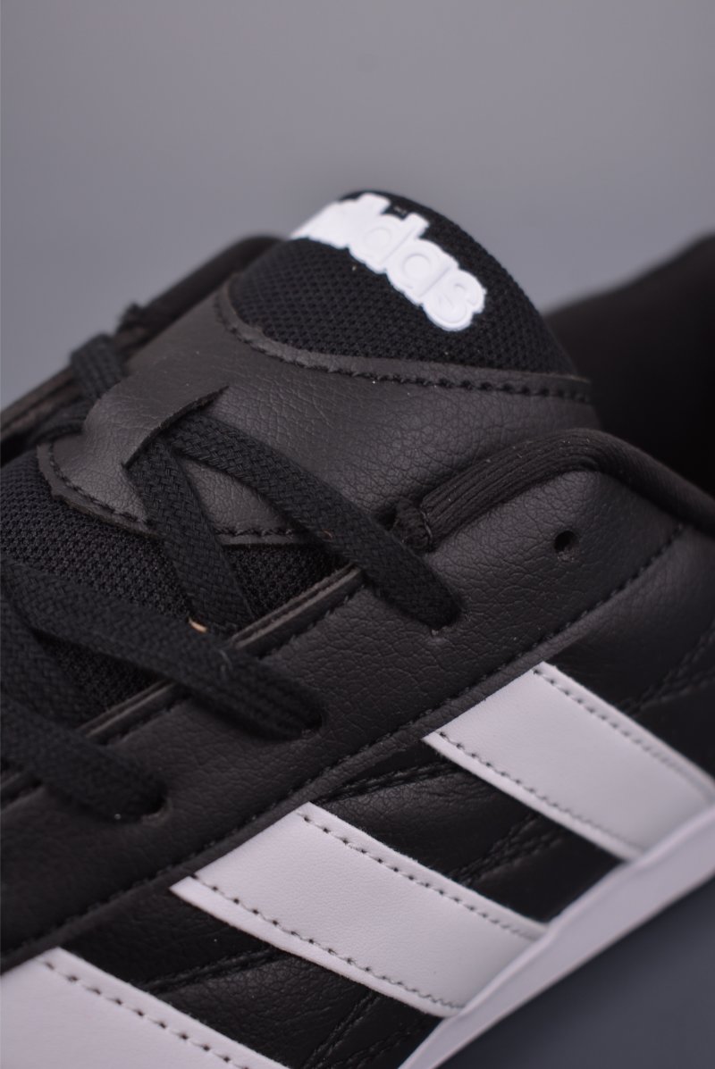 Adidas Adiracer 2026 view