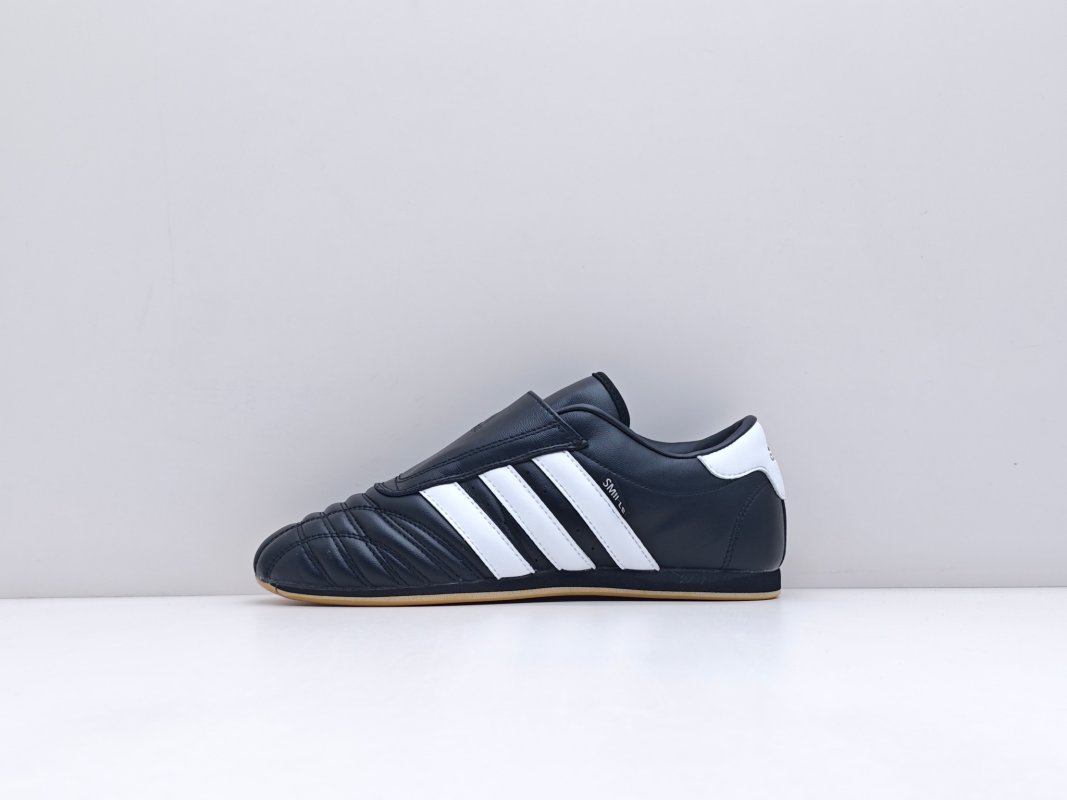 Adidas Originals Taekwondo Low 'Black / White'