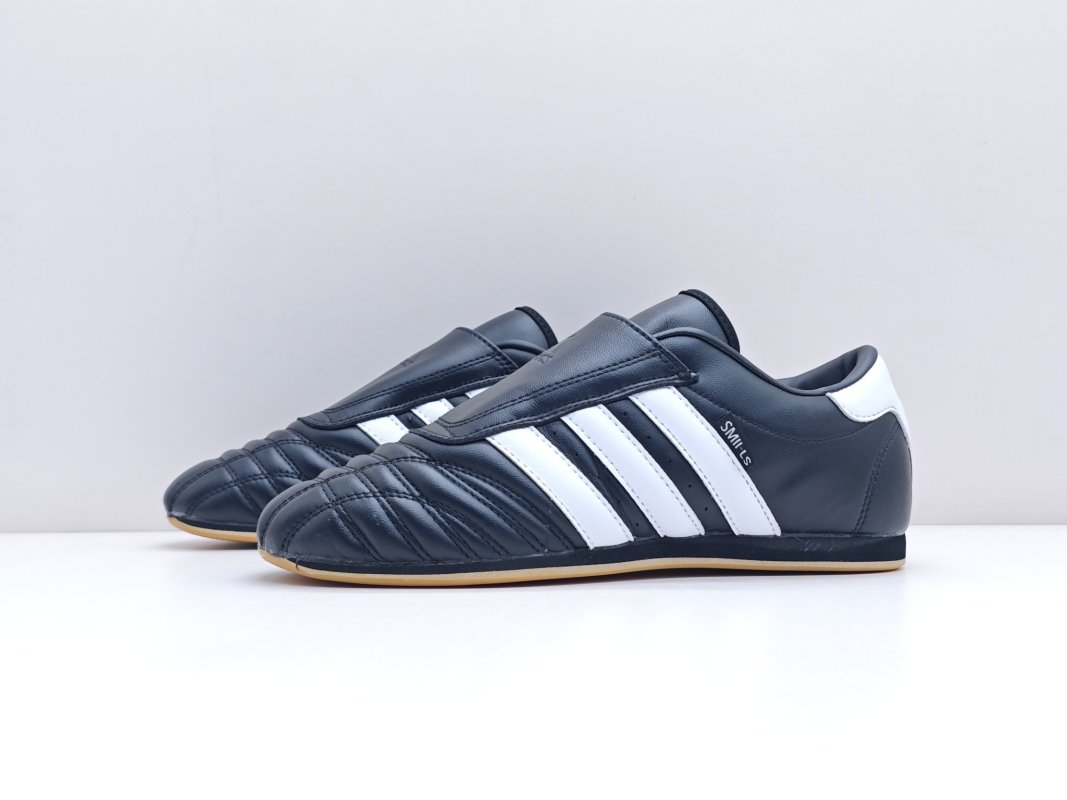 Adidas Originals Taekwondo Low 'Black / White' view
