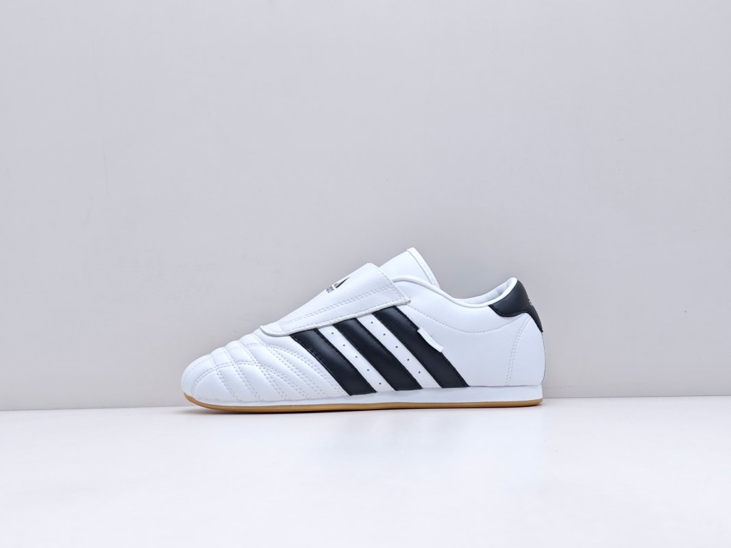Adidas Originals Taekwondo Low 'White / Black'
