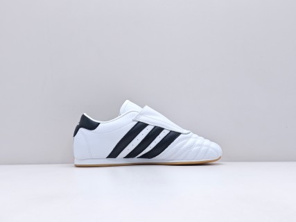 Adidas Originals Taekwondo Low 'White / Black' view 3