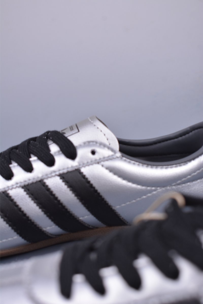 Adidas Originals Tokyo T RB view