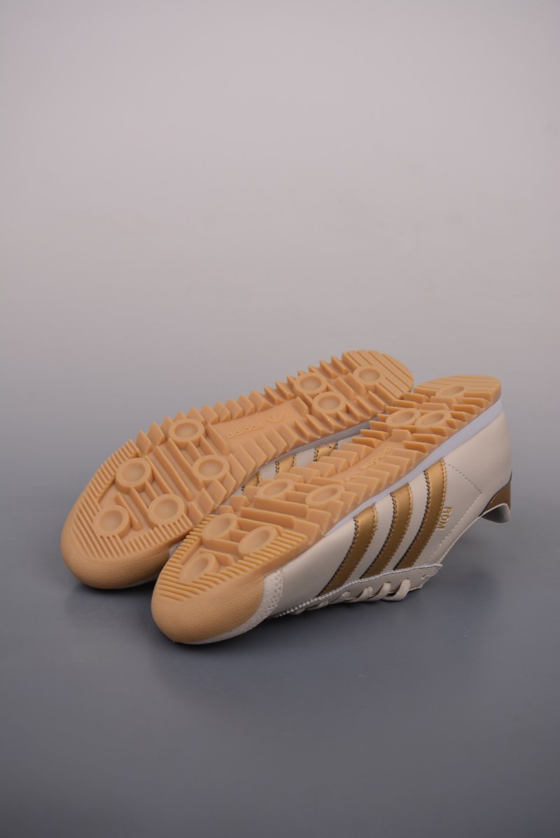 Adidas Rom view