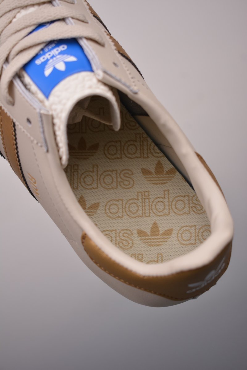 Adidas Rom view