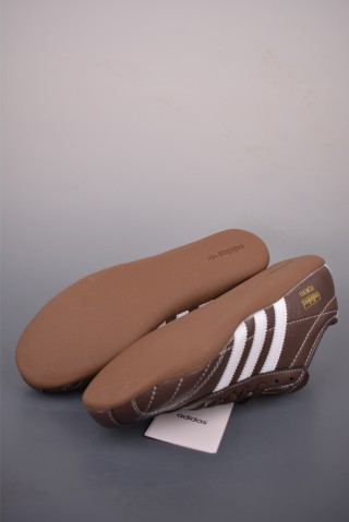 Adidas Tokyo W view 3