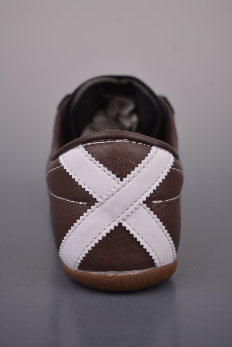 Adidas Tokyo W view