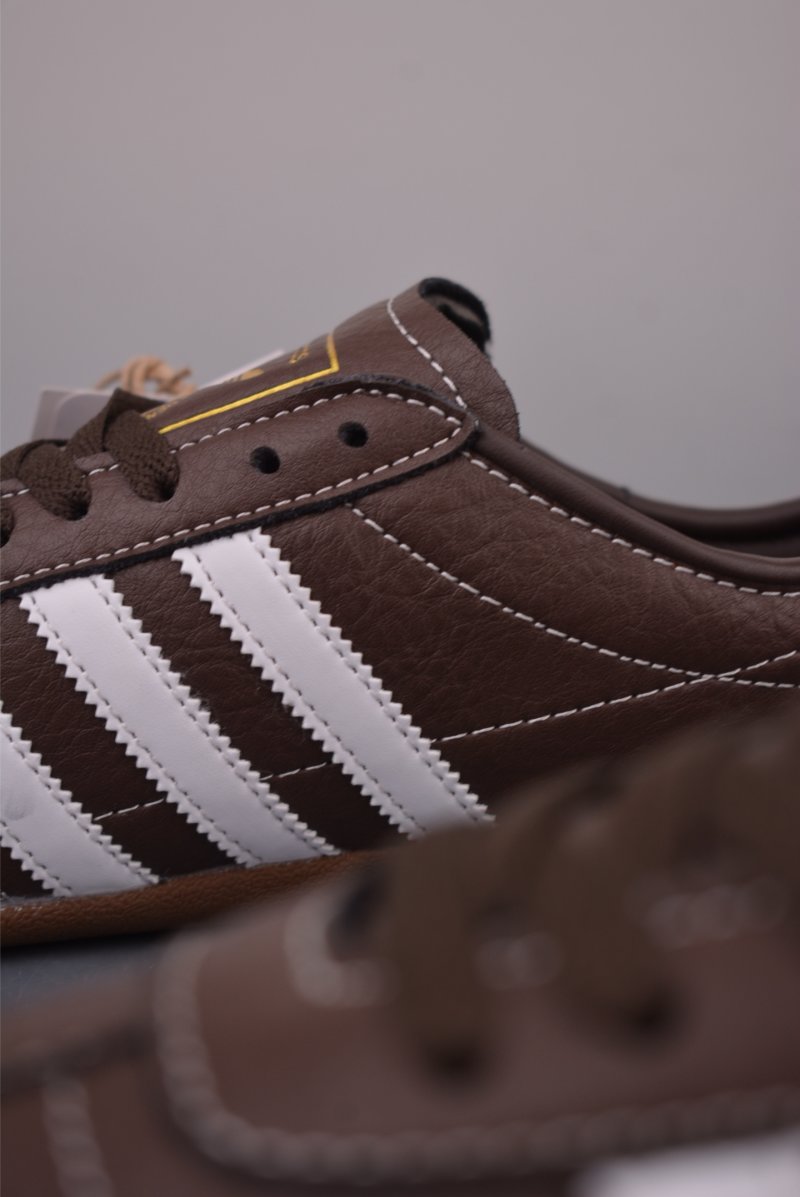 Adidas Tokyo W view