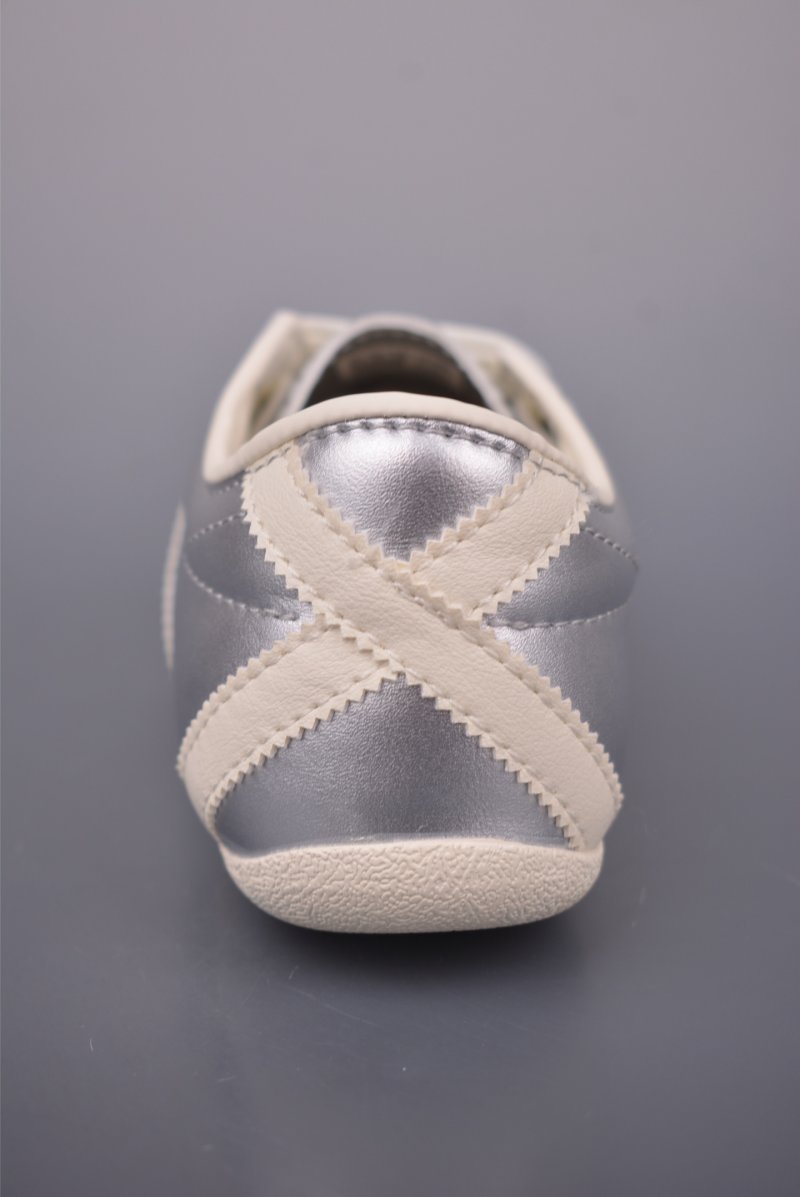 Adidas Tokyo W view