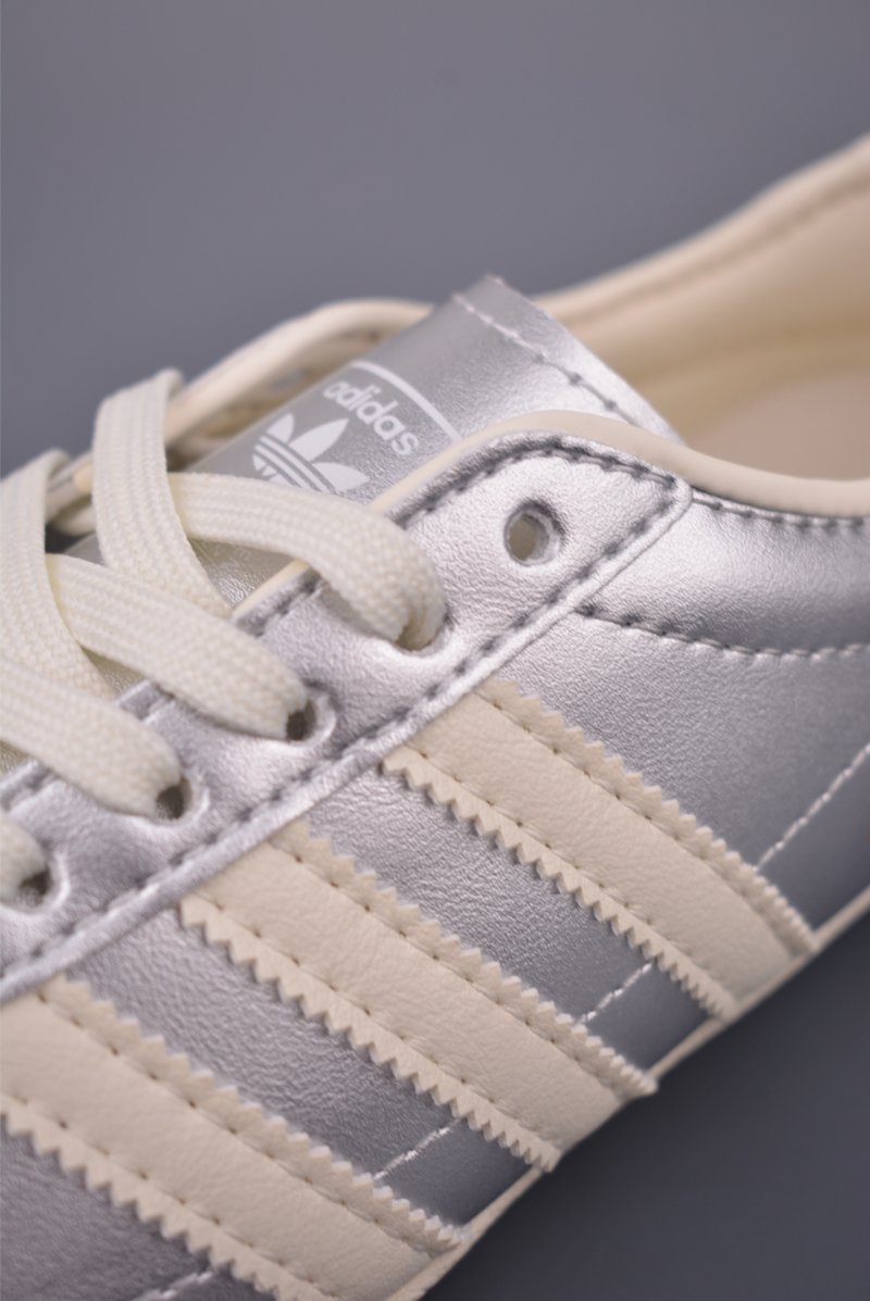 Adidas Tokyo W view
