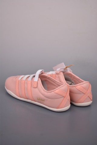 Adidas Tokyo W view 2