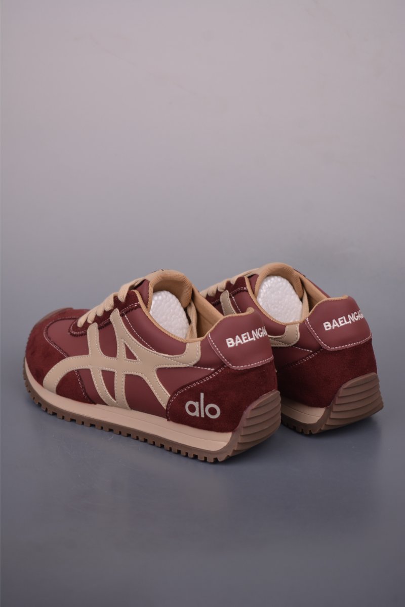 Alo Sko A/S 'White / Red' view