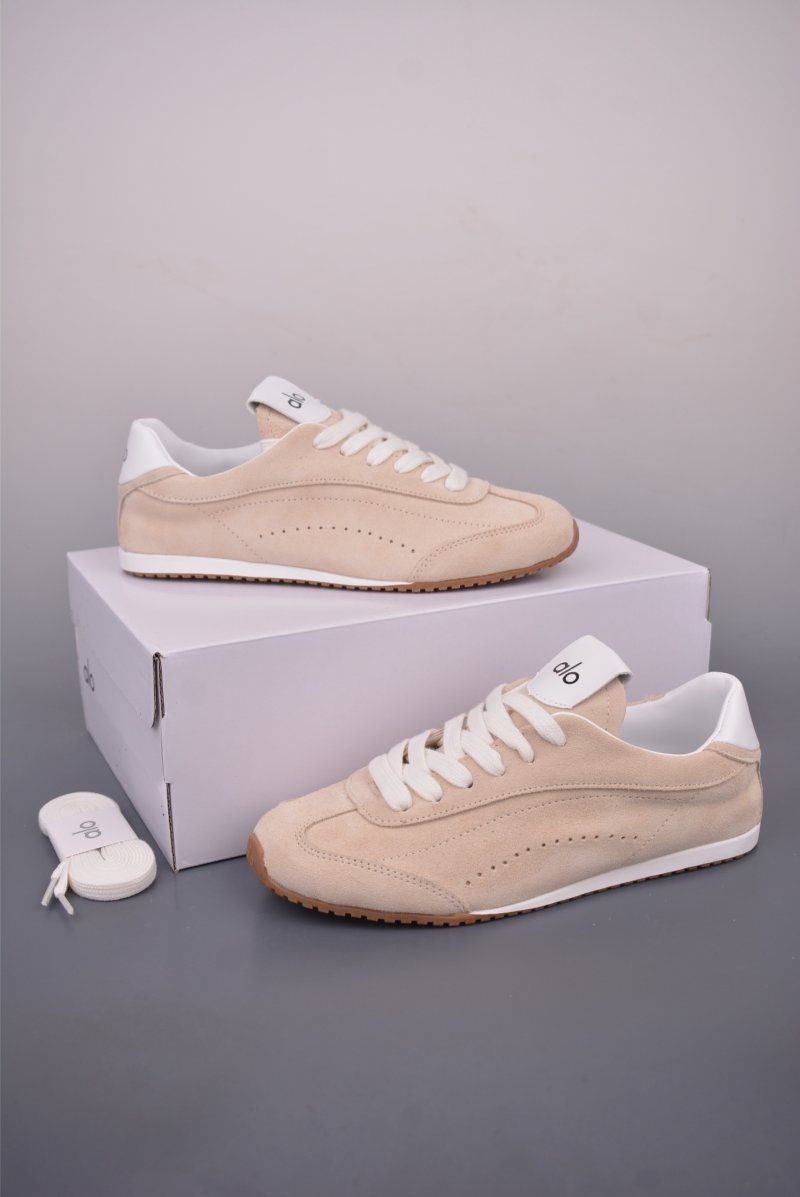 Alo Sunset Sneaker view
