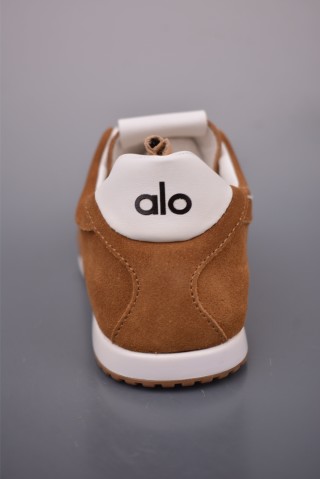 Alo Sunset Sneaker view 4