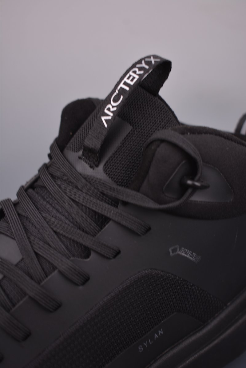 Arc'teryx Aerios Mid GTX W view