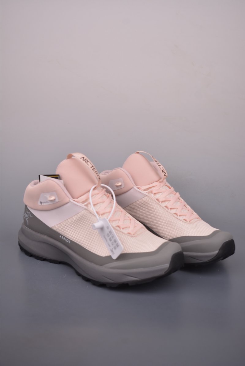 Arc'teryx Aerios Mid GTX W view