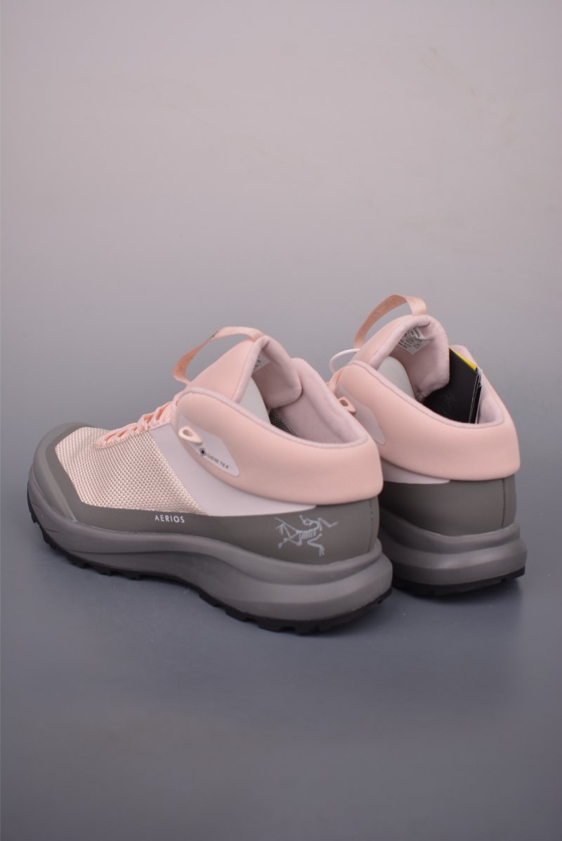 Arc'teryx Aerios Mid GTX W view