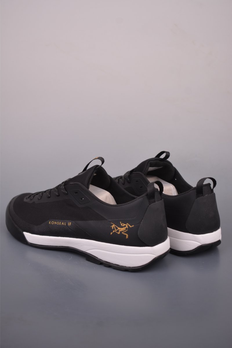 Arc'teryx Konseal LT view