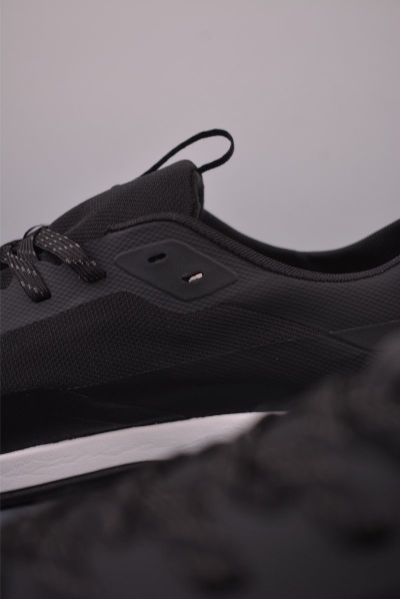 Arc'teryx Konseal LT view