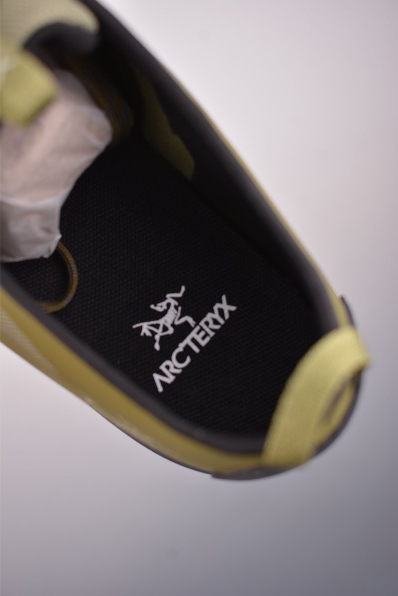 Arc'teryx Konseal LT view