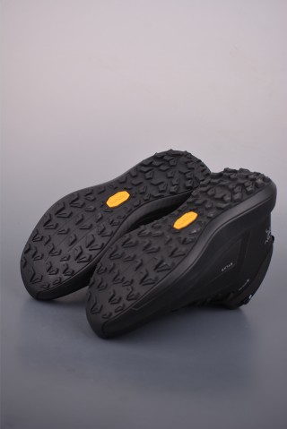 Arc'teryx Sylan GTX Mid 'Yellow / Gold' view 3