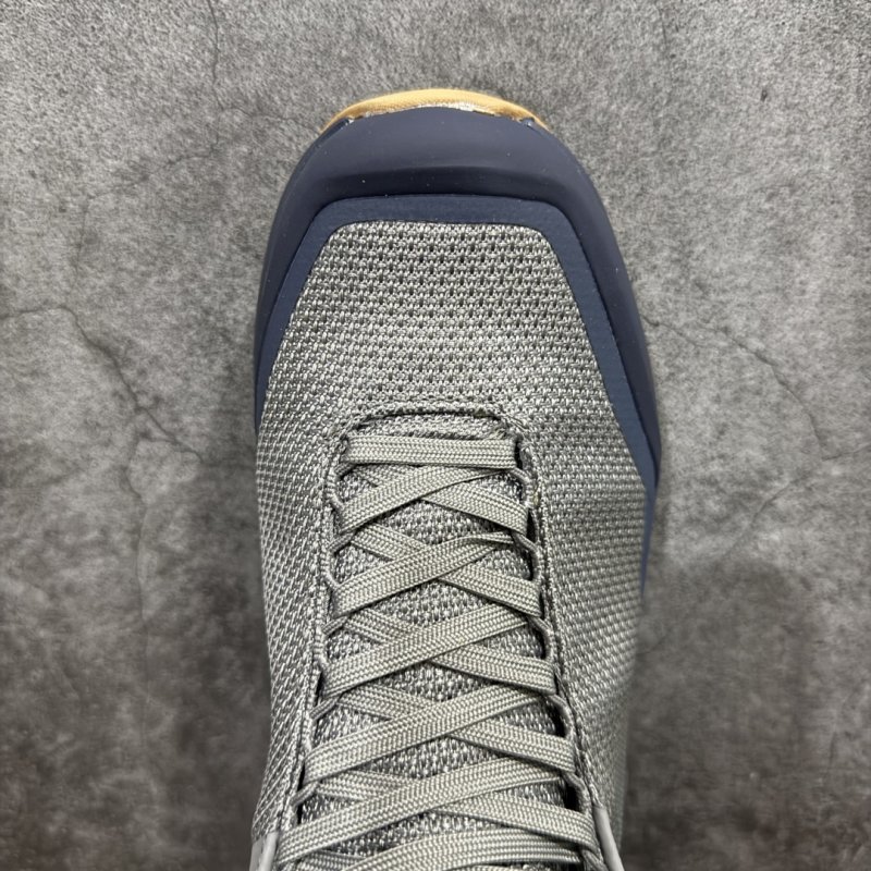 Arc'teryx Aerios FL GTX view