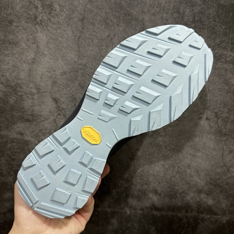 Arc'teryx Aerios FL 2 GTX view