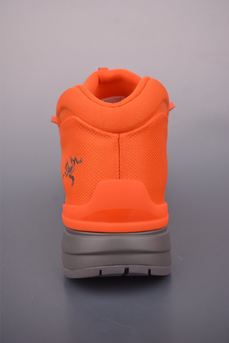 Arc'teryx Kopec GTX M Mid view