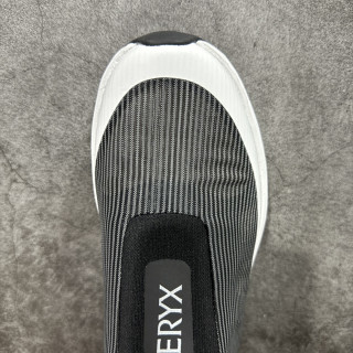 Arc'teryx Norvan SL 3 'Black / Yellow' view 5