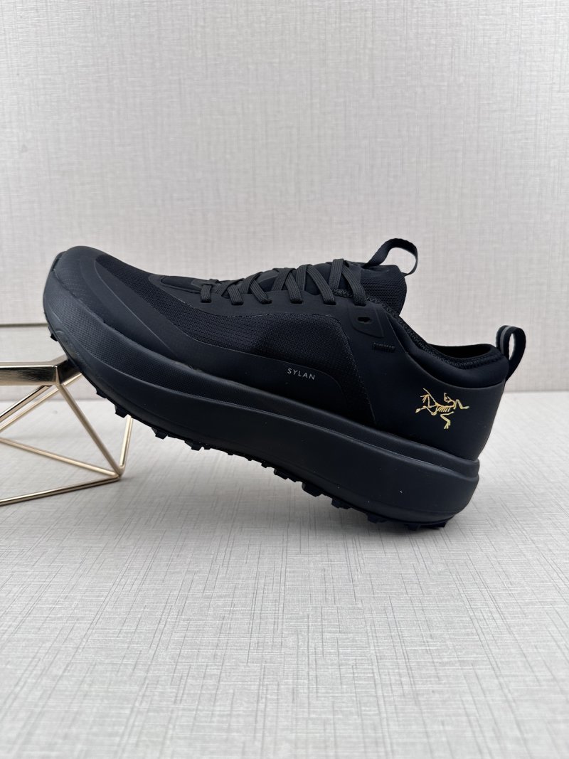 Arc'teryx Bora Kragg Shoes