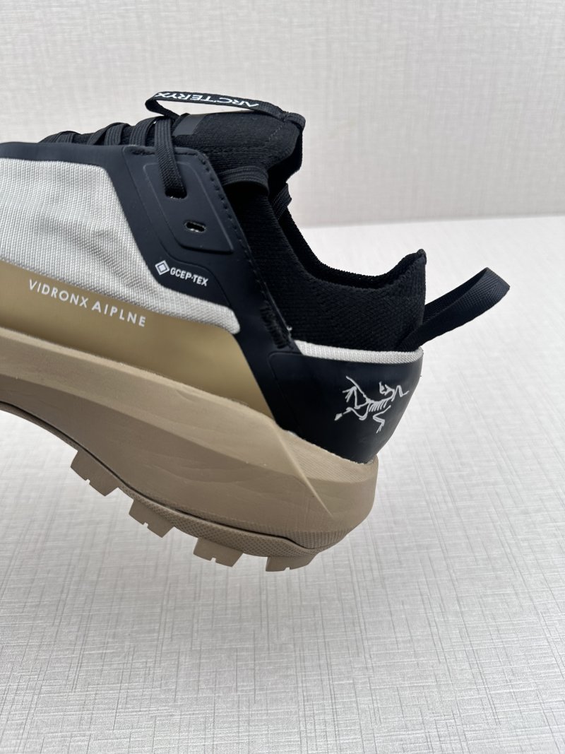 Arc'teryx Fl view