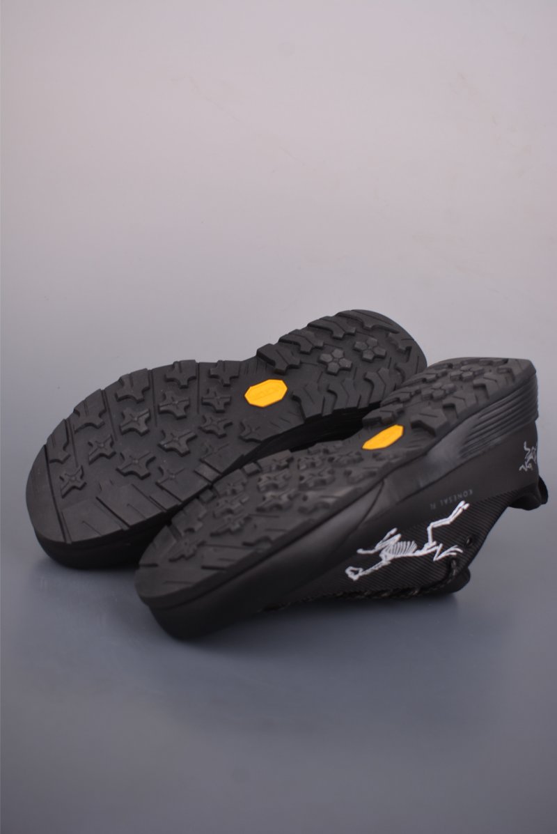 Arc'teryx Konseal LT view