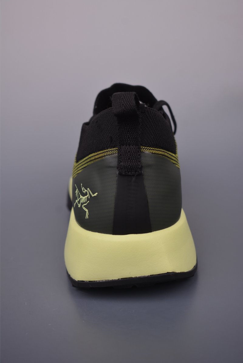 Arc'teryx Konseal LT view