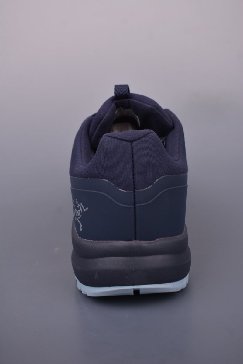 Arc'teryx Konseal LT view