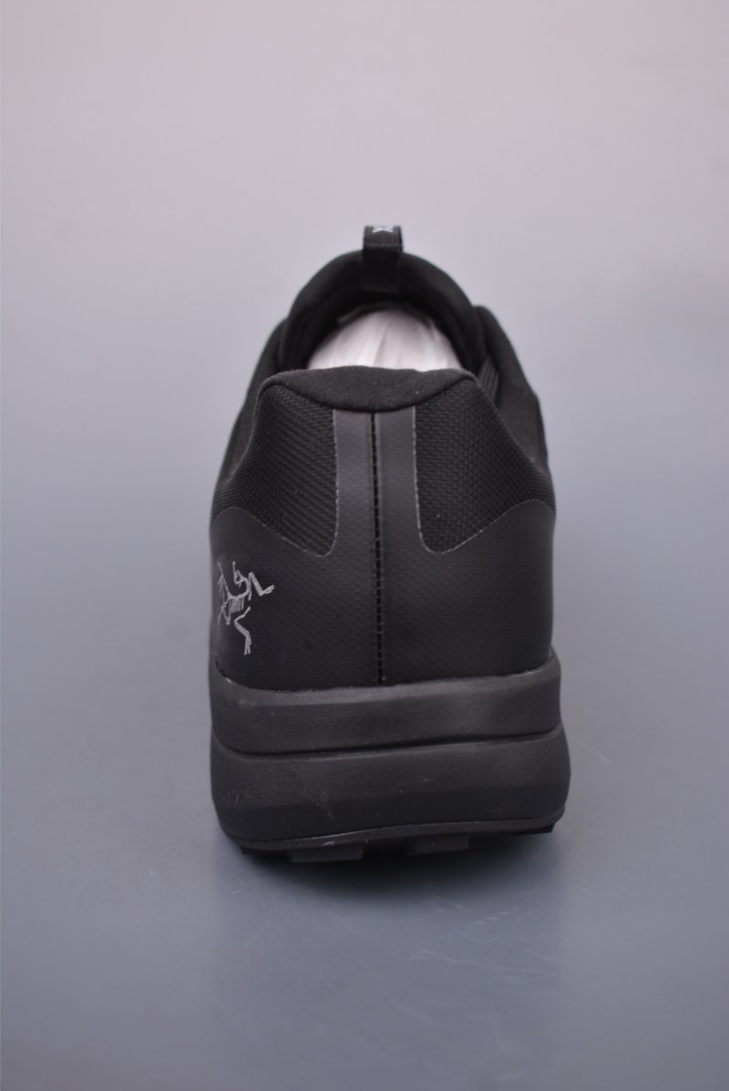 Arc'teryx Konseal LT view